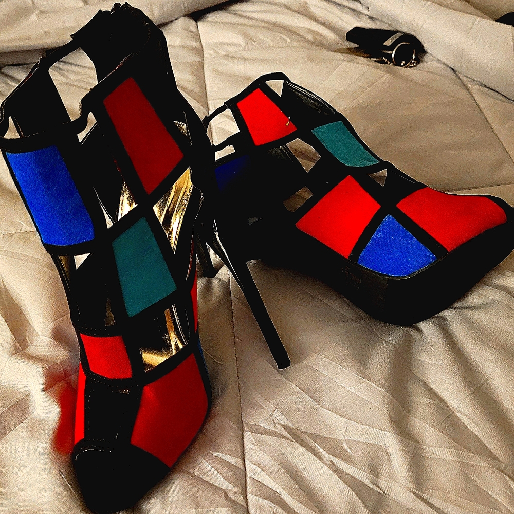 Color block booties